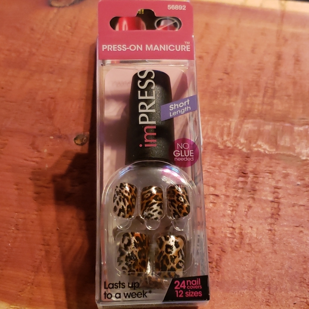 5/$25 imPRESS PRESS-ON NAILS SHORT LENGTH NEW